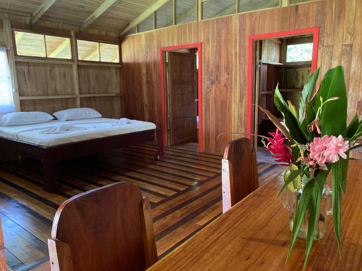Sabalo Lodge Tours And Cabins Sierpe Exterior photo