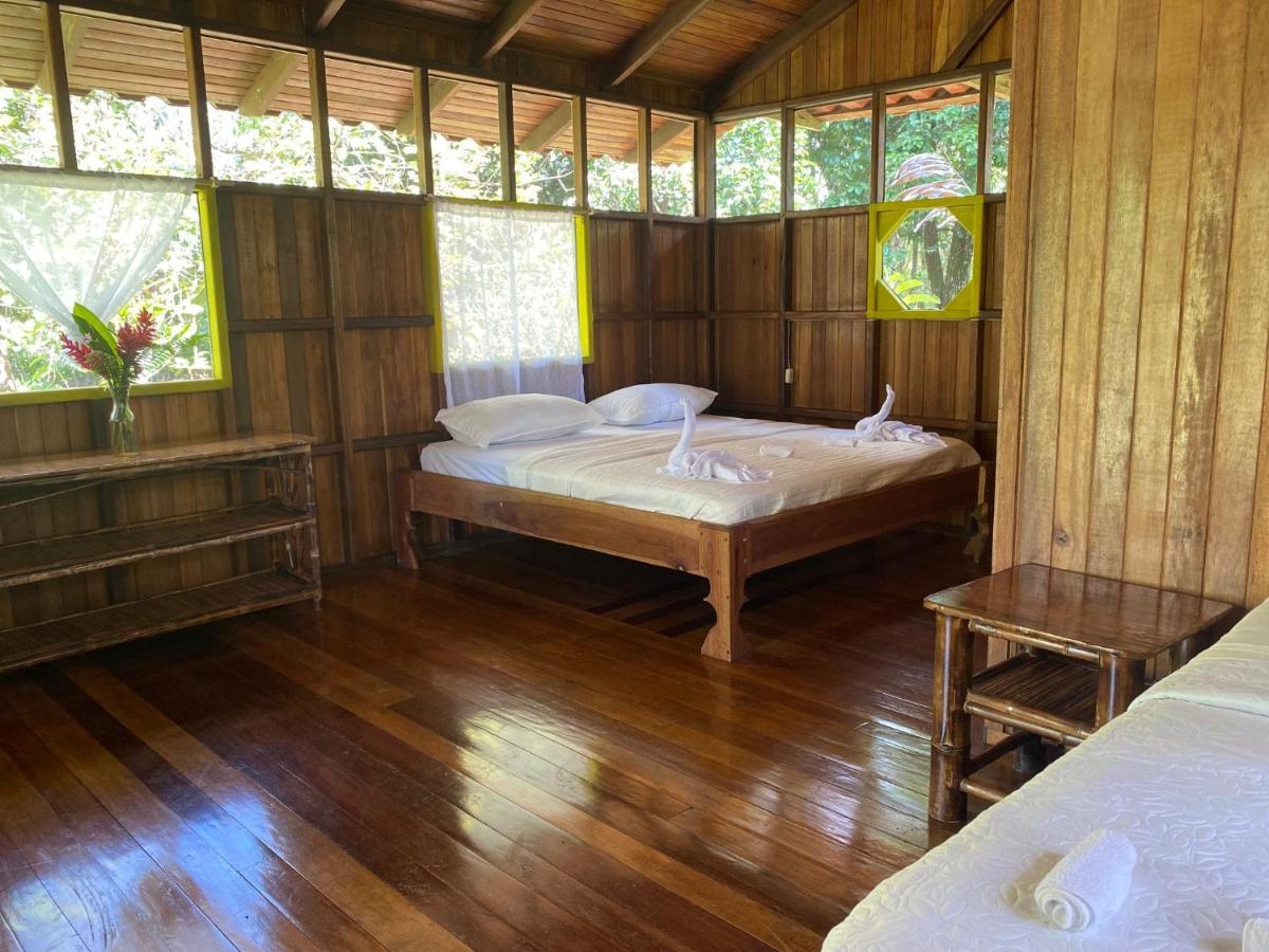 Sabalo Lodge Tours And Cabins Sierpe Exterior photo
