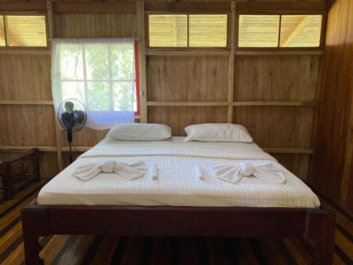 Sabalo Lodge Tours And Cabins Sierpe Exterior photo