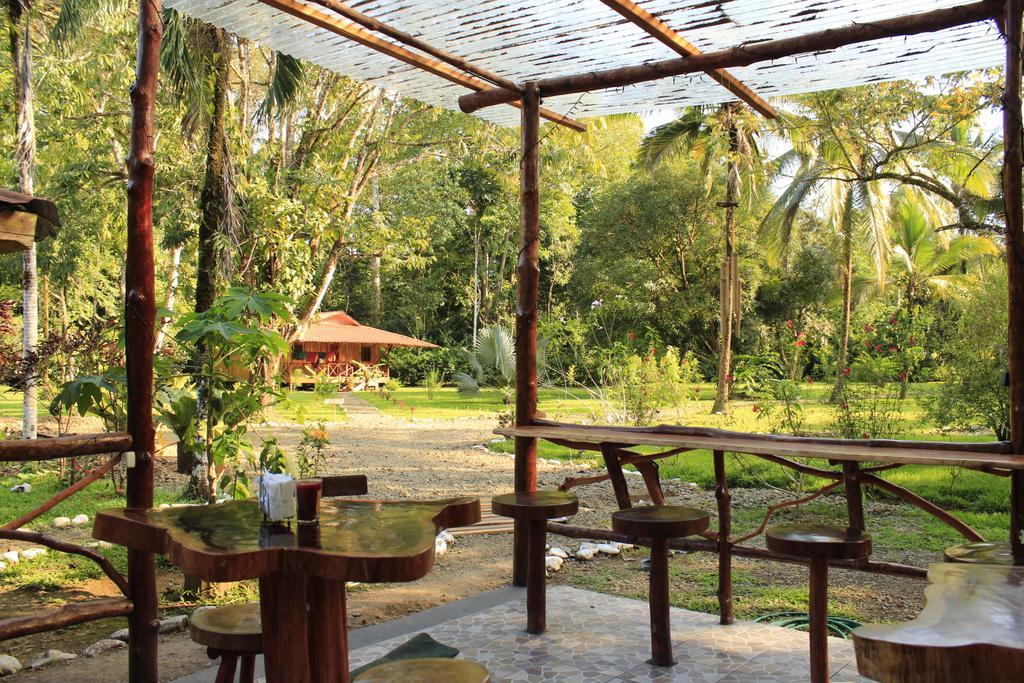 Sabalo Lodge Tours And Cabins Sierpe Exterior photo